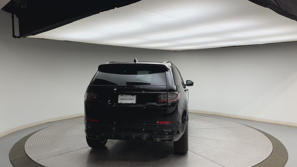 Thumbnail: 2026 Land Rover Discovery Sport - 3