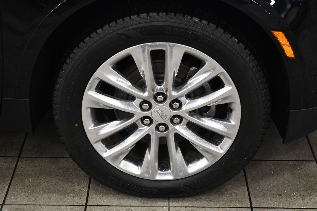 Thumbnail: 2018 Cadillac XT5 - 12