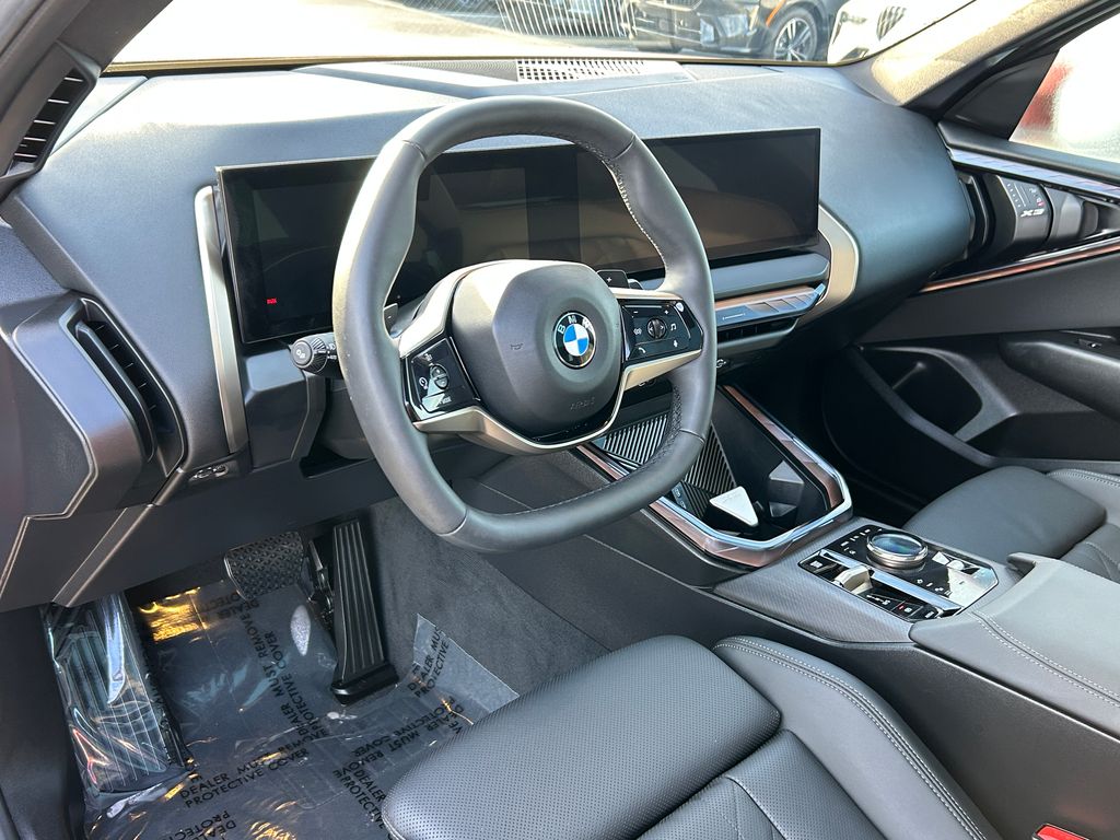 Thumbnail: 2025 BMW X3 - 13