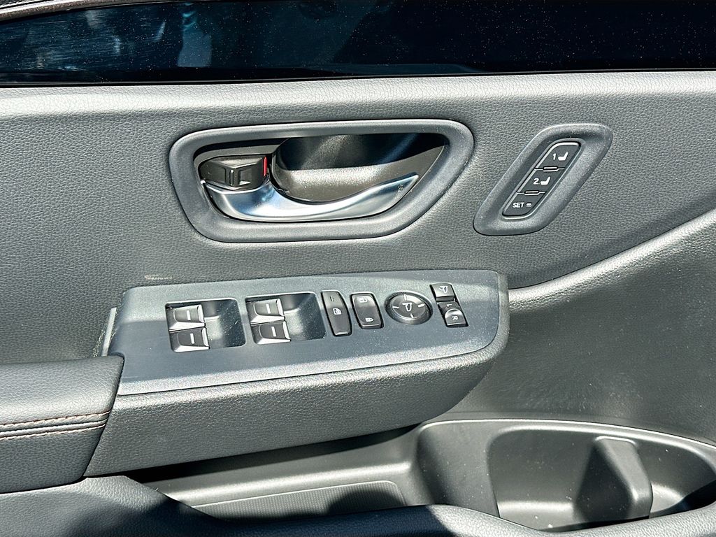 2025 Honda Pilot TrailSport 19
