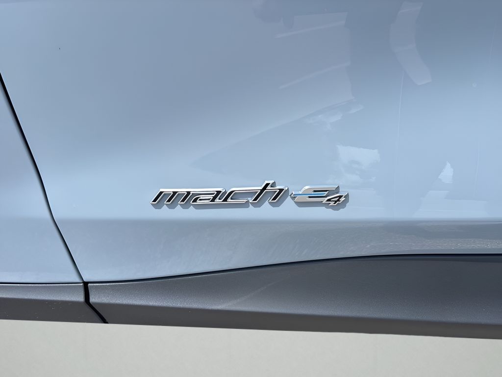2025 Ford Mustang Mach-E