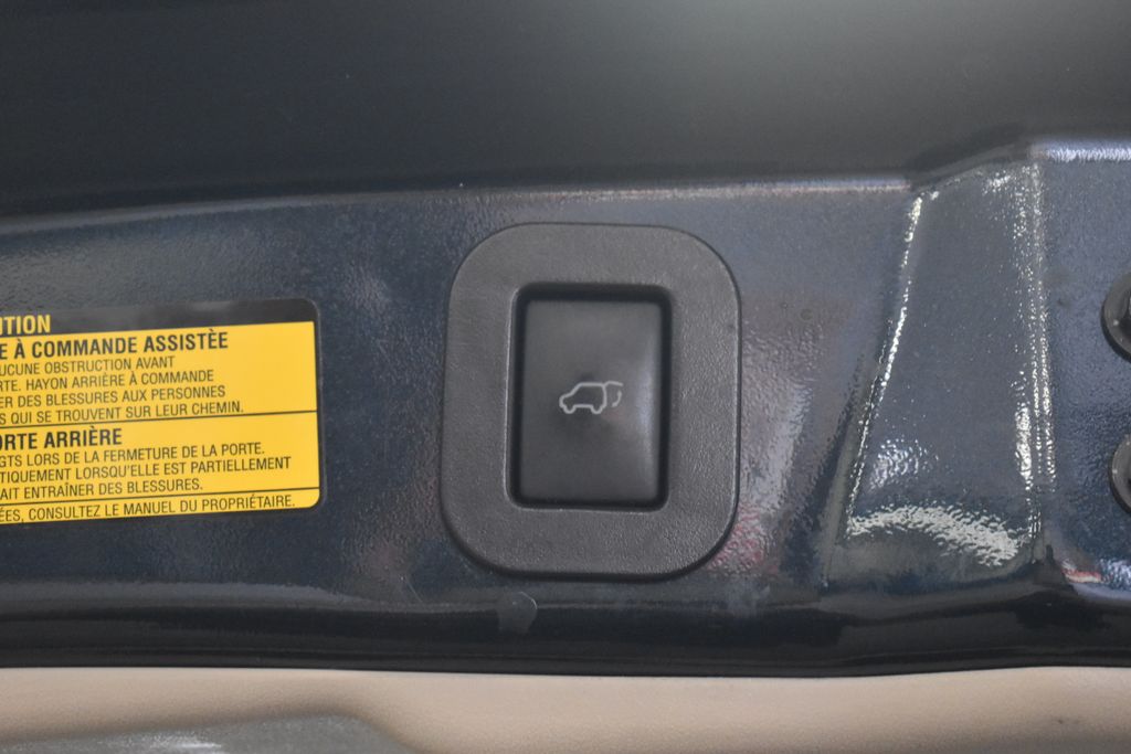 Thumbnail: 2013 Toyota Venza - 6