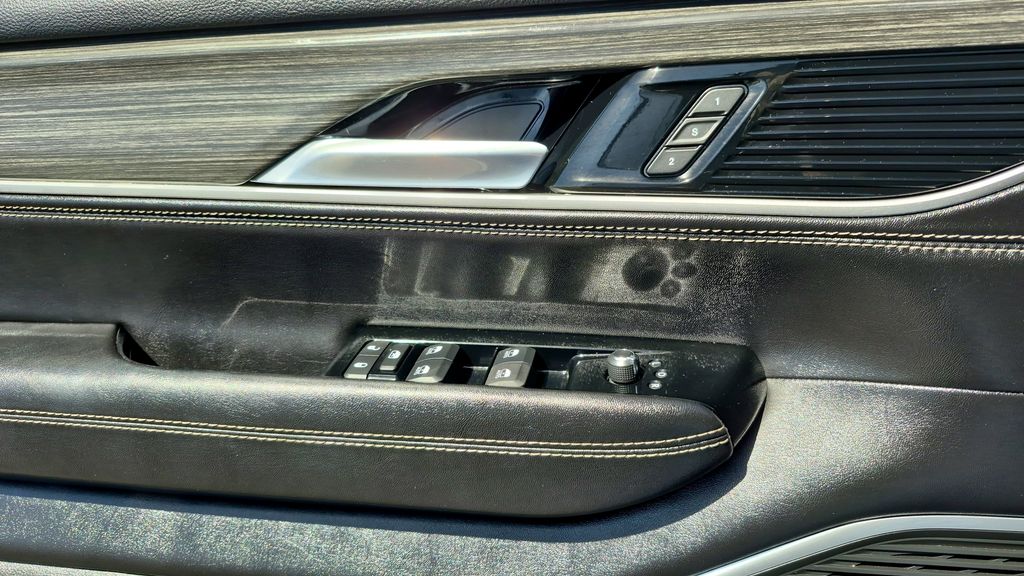 2024 Jeep Wagoneer L