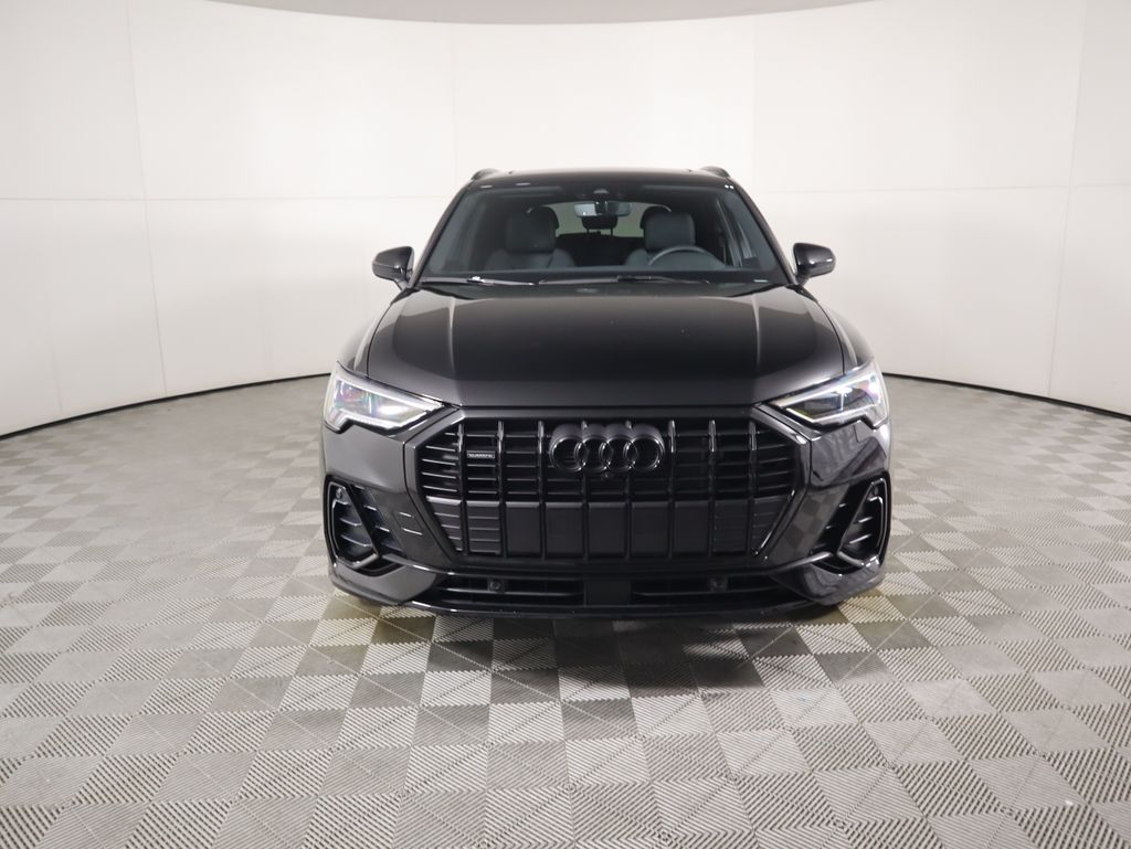 Thumbnail: 2025 Audi Q3 - 2