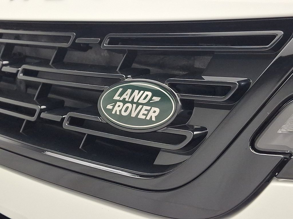 Thumbnail: 2026 Land Rover Range Rover Evoque - 22