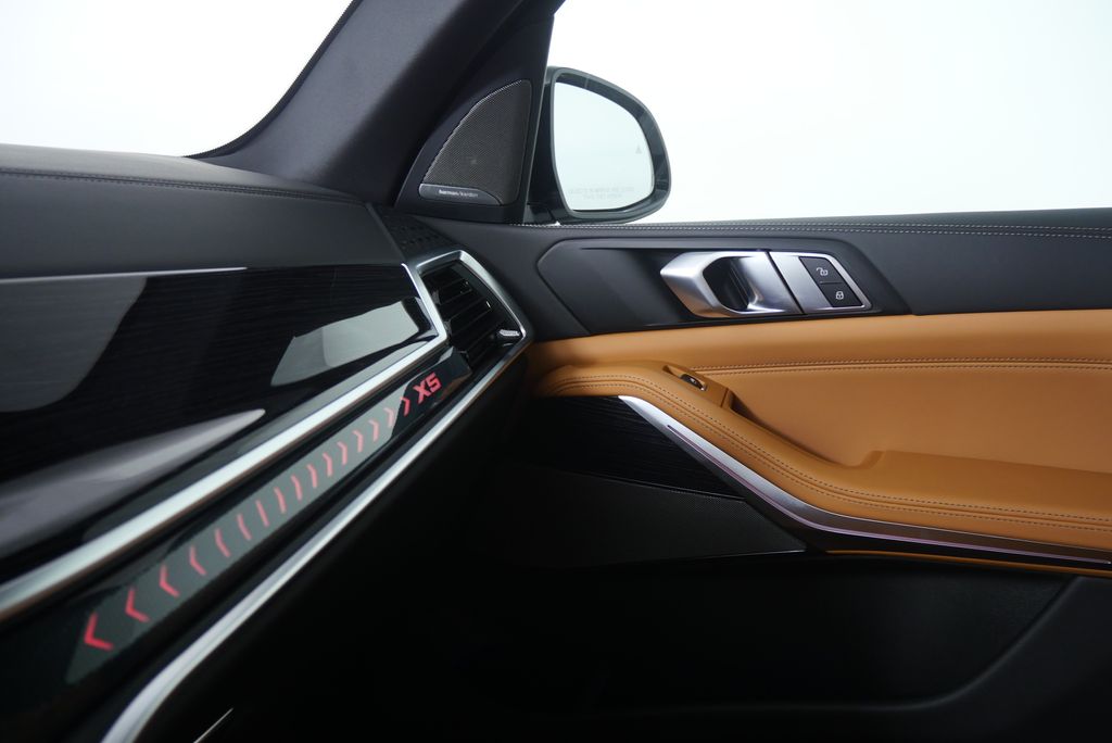 Thumbnail: 2026 BMW X5 - 24