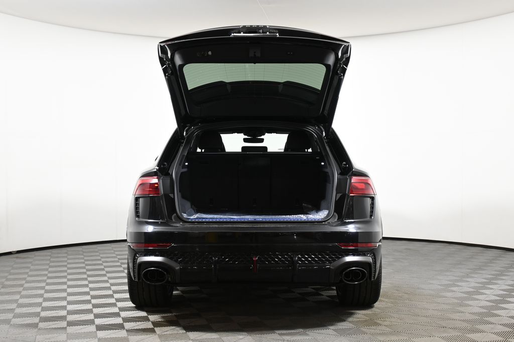 2025 Audi RS Q8 4.0T 30