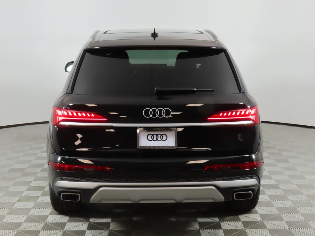 2025 Audi Q7  4