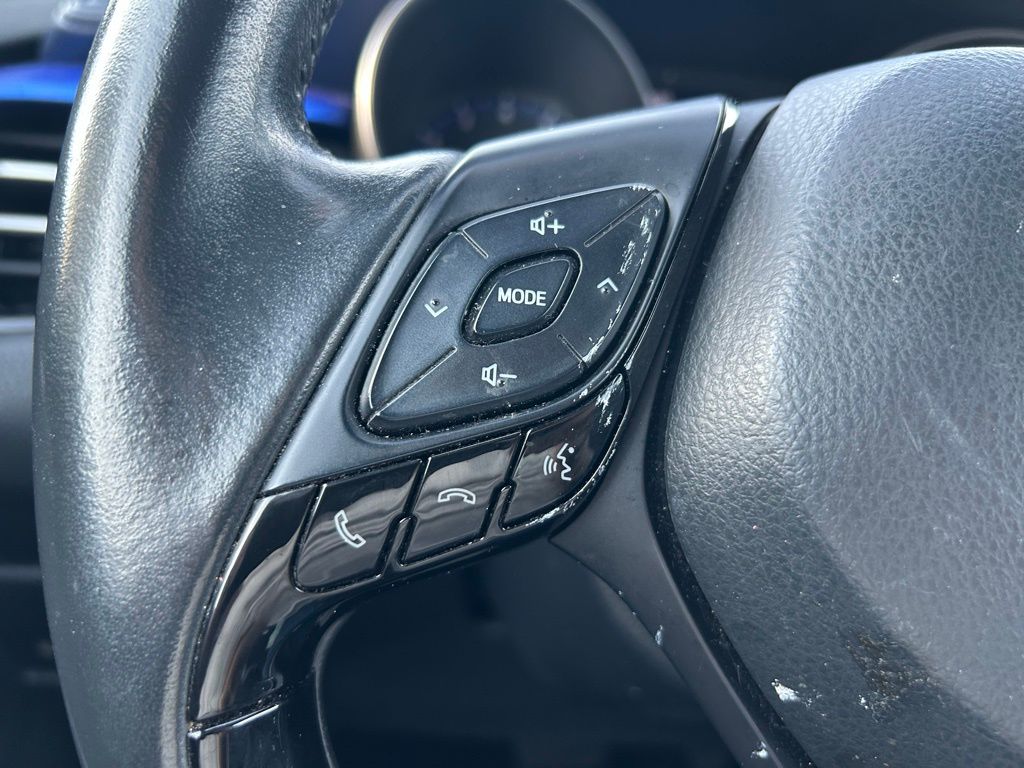 Thumbnail: 2021 Toyota C-HR - 20