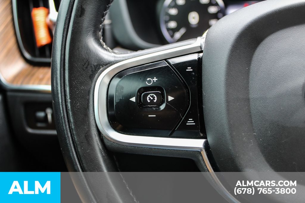2021 Volvo XC60 T5 Inscription photo 22