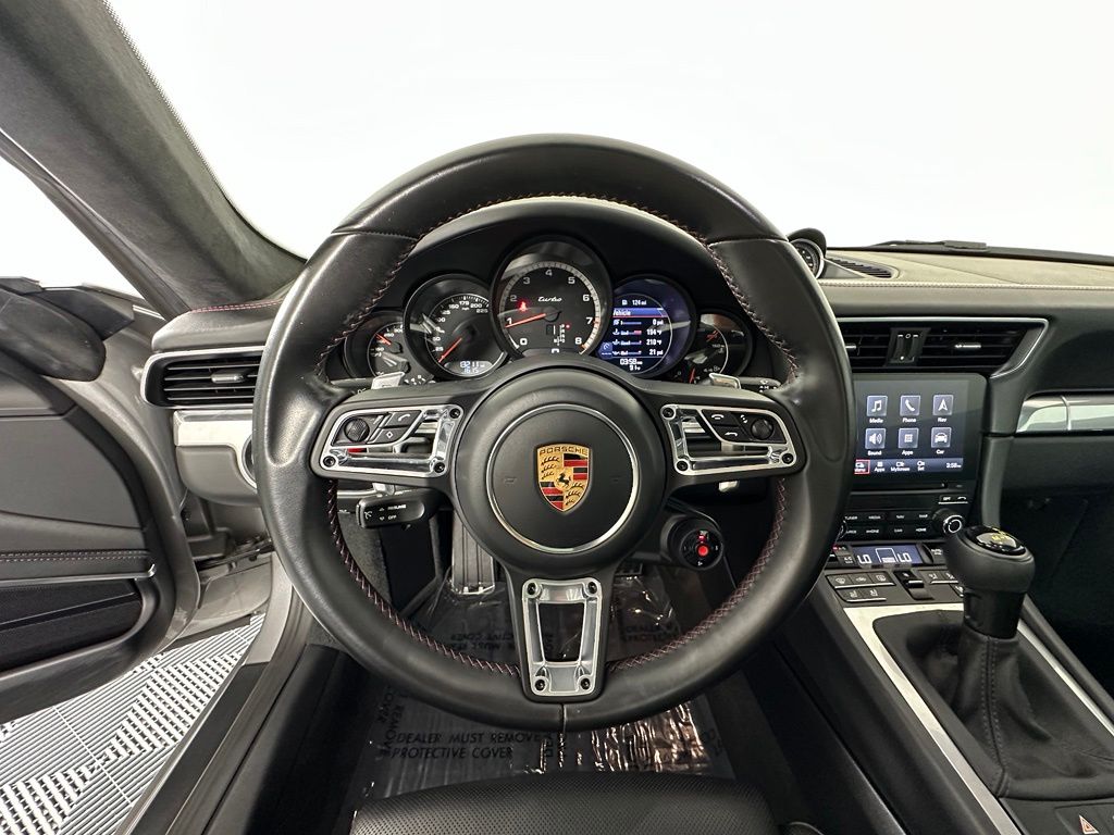 Thumbnail: 2019 Porsche 911 - 23