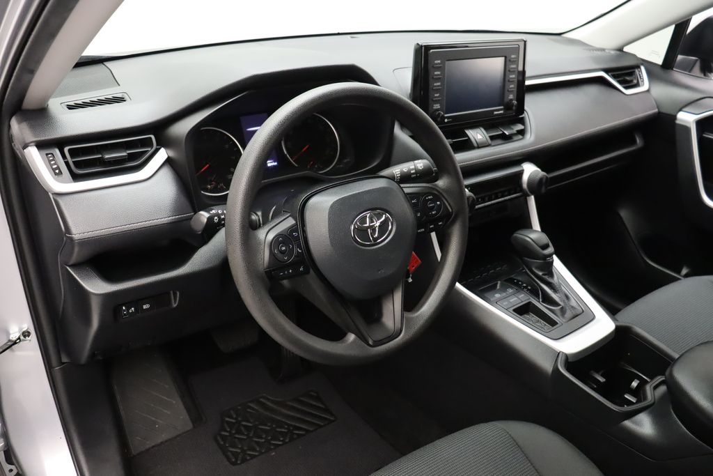 2022 Toyota RAV4 LE 15