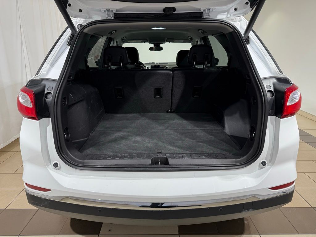Thumbnail: 2018 Chevrolet Equinox - 11