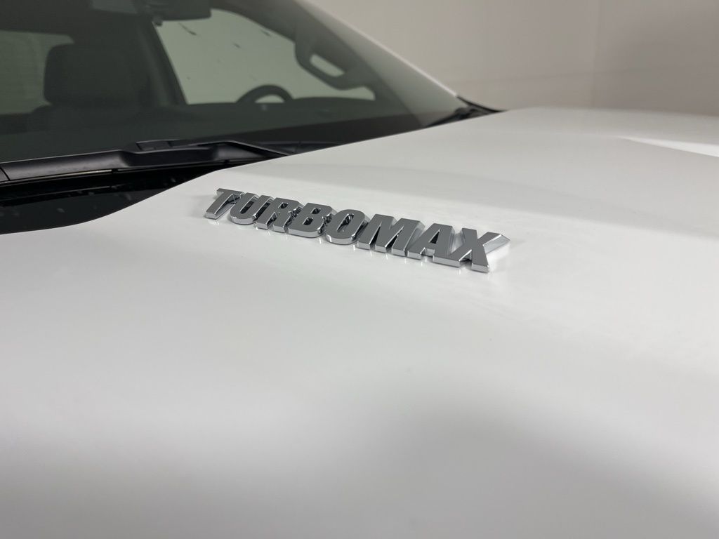 Thumbnail: 2026 Chevrolet Silverado 1500 - 8