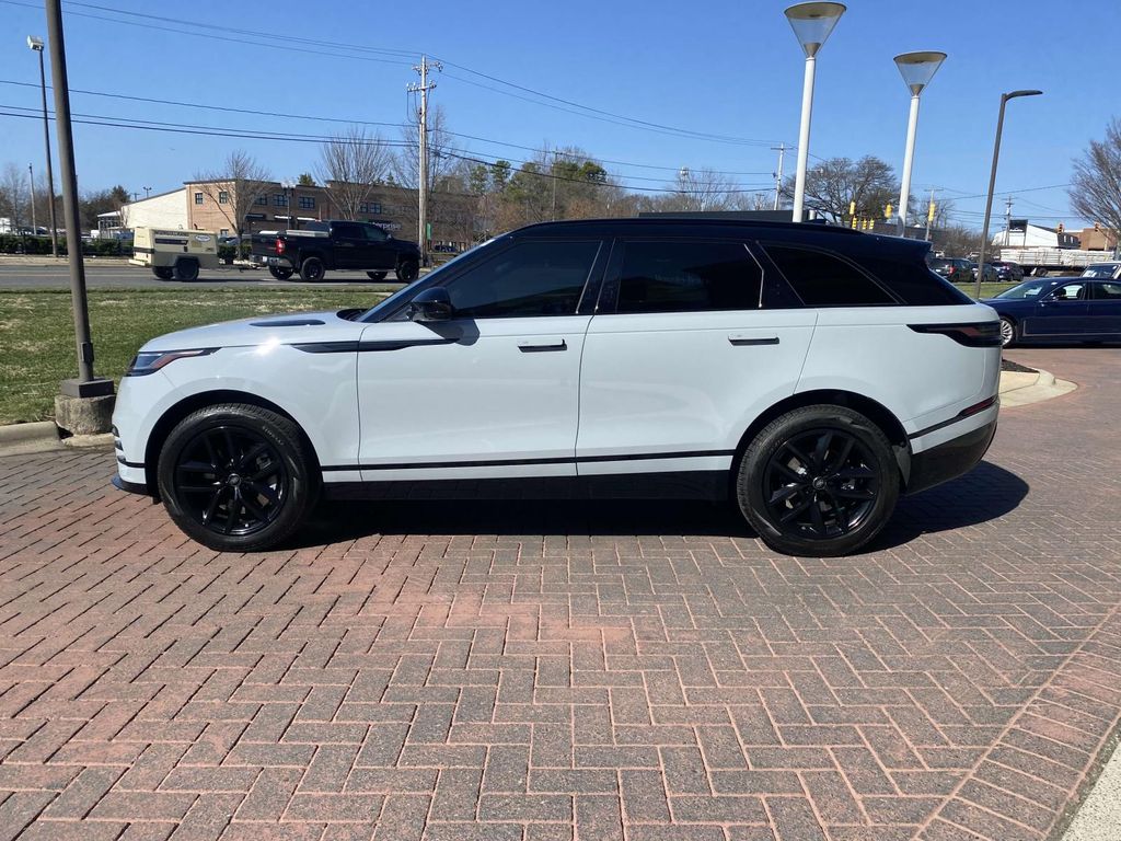 2024 Land Rover Range Rover Velar Dynamic SE 8