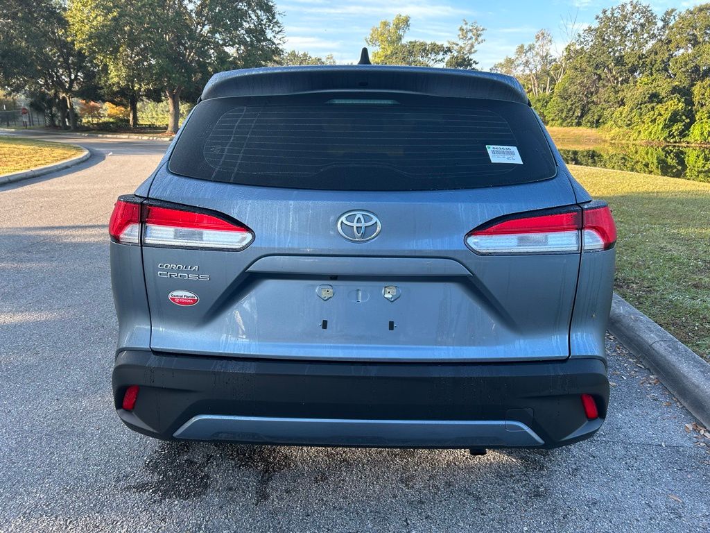 Thumbnail: 2023 Toyota Corolla Cross - 4