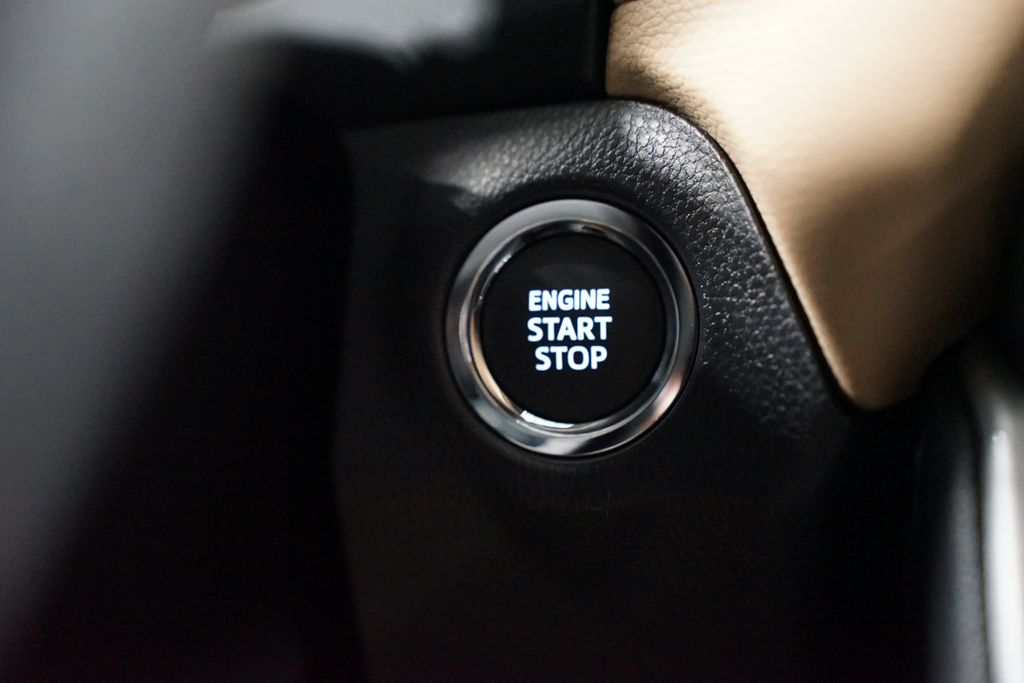 Thumbnail: 2025 Toyota RAV4 - 23