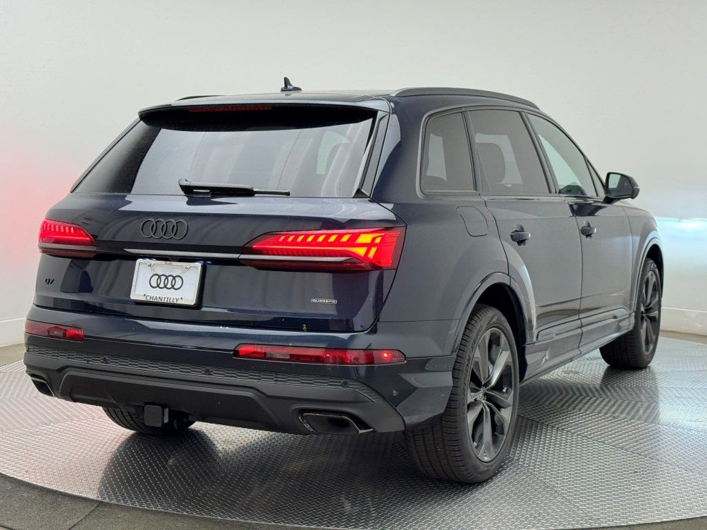 2025 Audi Q7  10