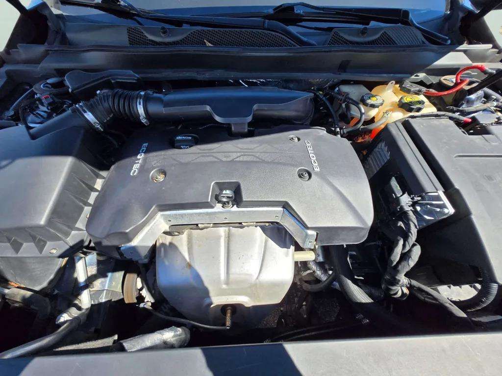 Used 2016 Blue Velvet Metallic Chevrolet LS image 26