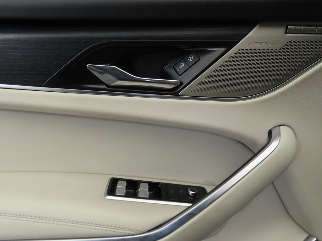 2023 Jaguar F-Pace S 24