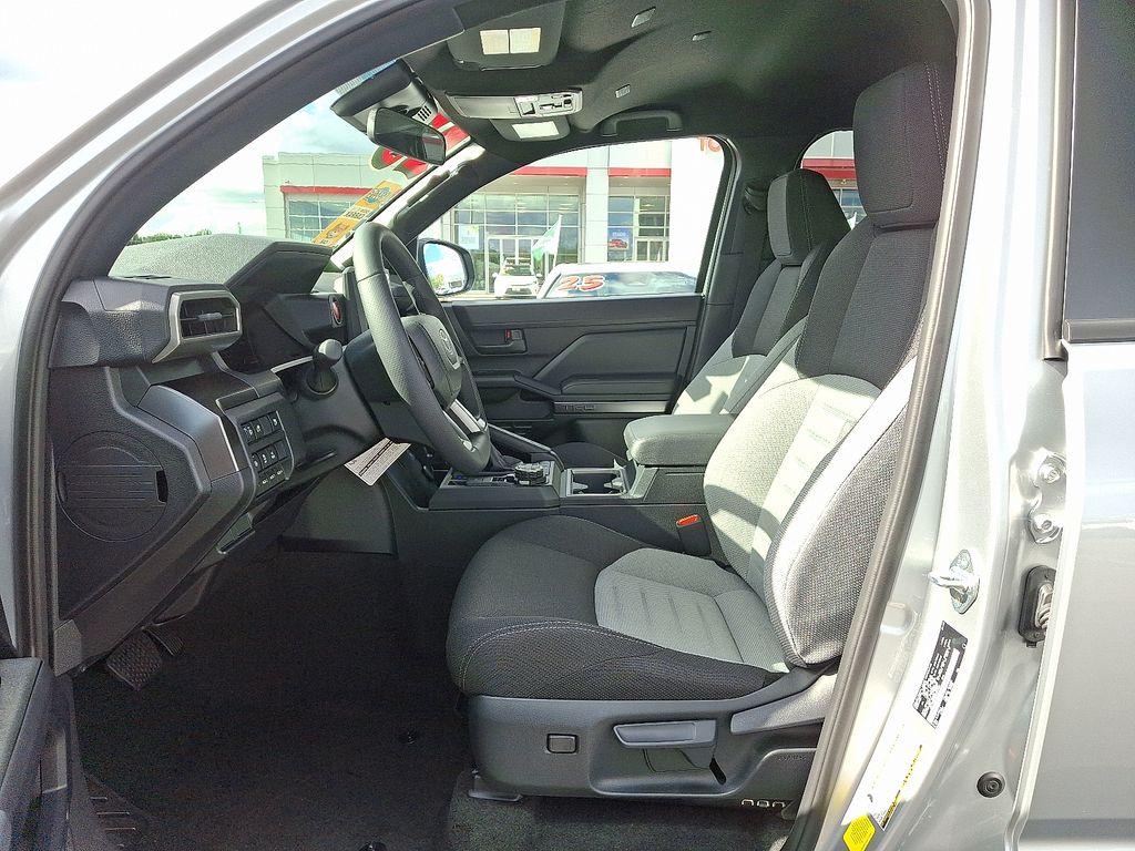 Thumbnail: 2025 Toyota 4Runner - 14