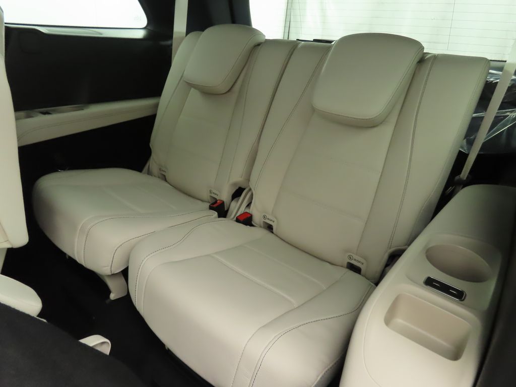 Thumbnail: 2025 Mercedes-Benz GLS - 23