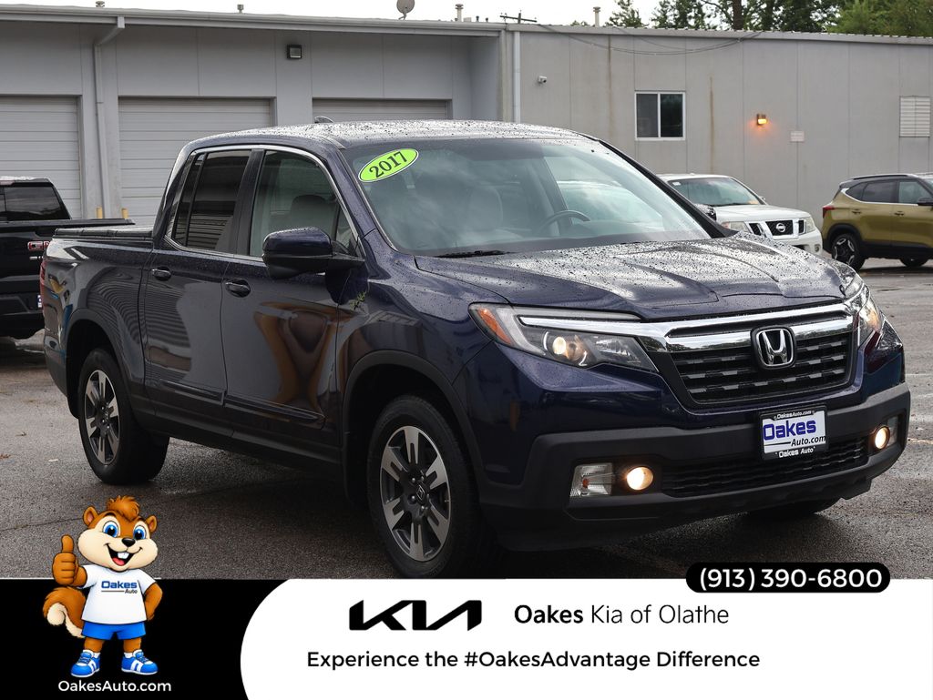 Black (Obsidian Blue Pearl) 2017 Honda Ridgeline Pickup Truck All-Wheel Drive 6-Speed Automatic