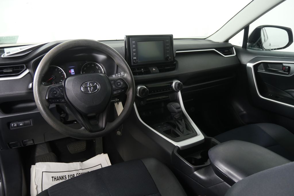 Thumbnail: 2019 Toyota RAV4 - 12