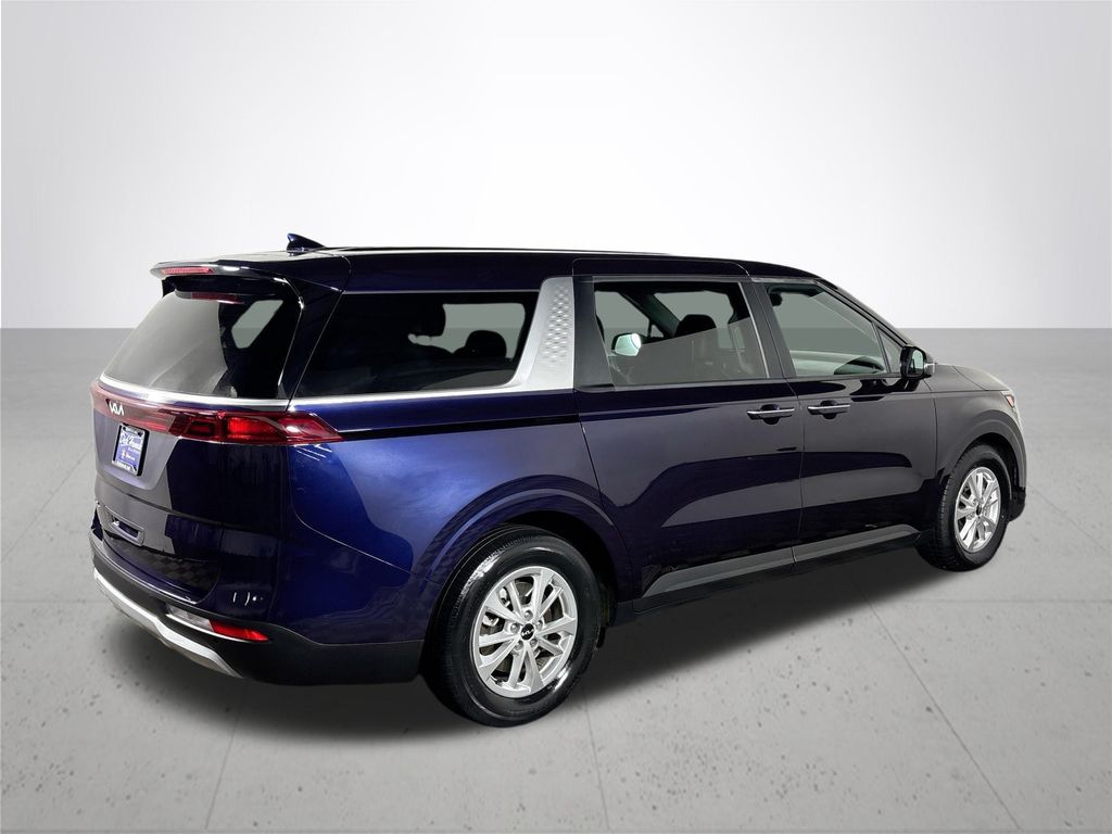 2022 Kia Carnival LXS