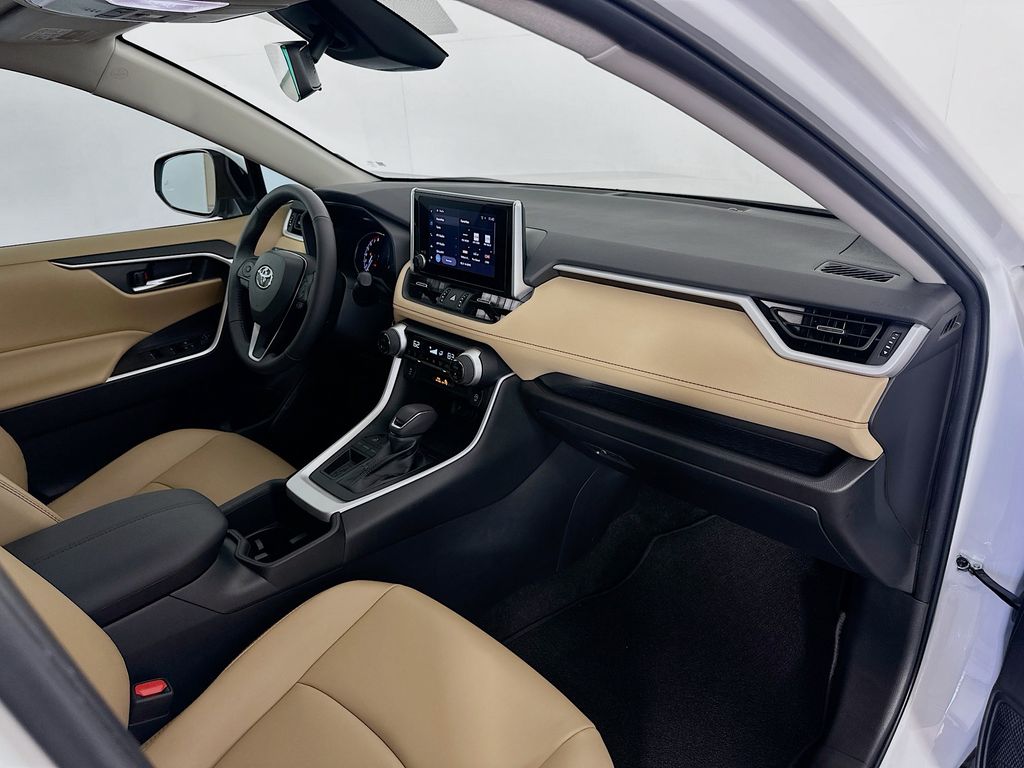 Thumbnail: 2023 Toyota RAV4 - 29