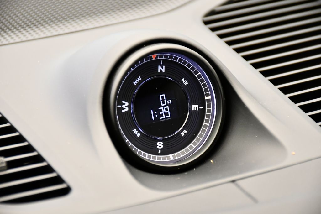 Thumbnail: 2026 Porsche Cayenne - 22