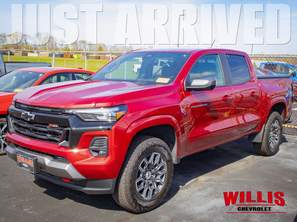 Radiant Red Tintcoat 2025 Chevrolet Colorado Z71 Crew Cab 4WD Pickup Truck Four-Wheel Drive 8-Speed Automatic