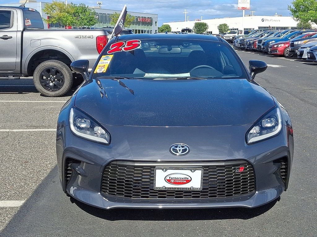 Thumbnail: 2025 Toyota GR86 - 2