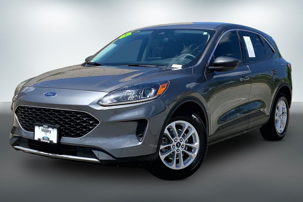 Used 2022 Ford Escape SE with VIN 1FMCU0G62NUC02751 for sale in Kansas City