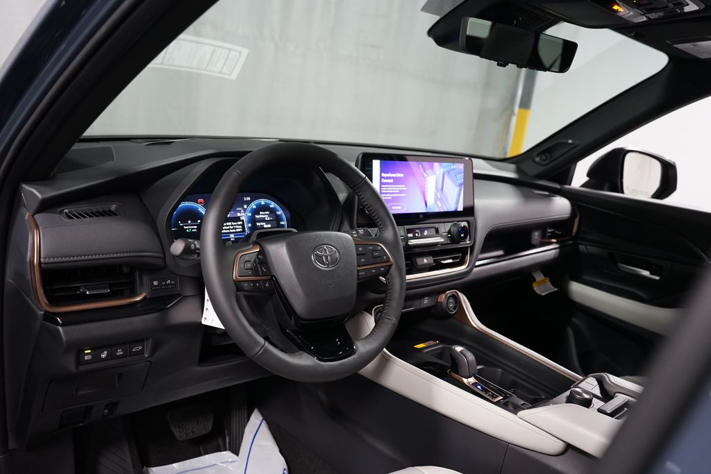 Thumbnail: 2026 Toyota Grand Highlander - 11