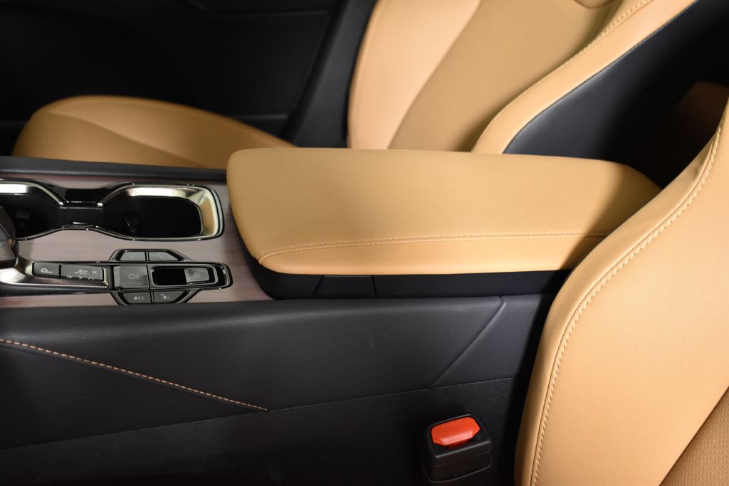 Thumbnail: 2025 Lexus RX - 26