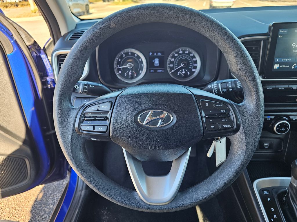 2020 Hyundai Venue SE 18