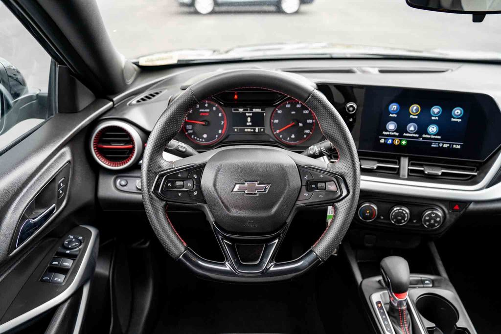 Used Car 2025 Chevrolet Trax  1rs For Sale Under $25,000 In Austin, Texas