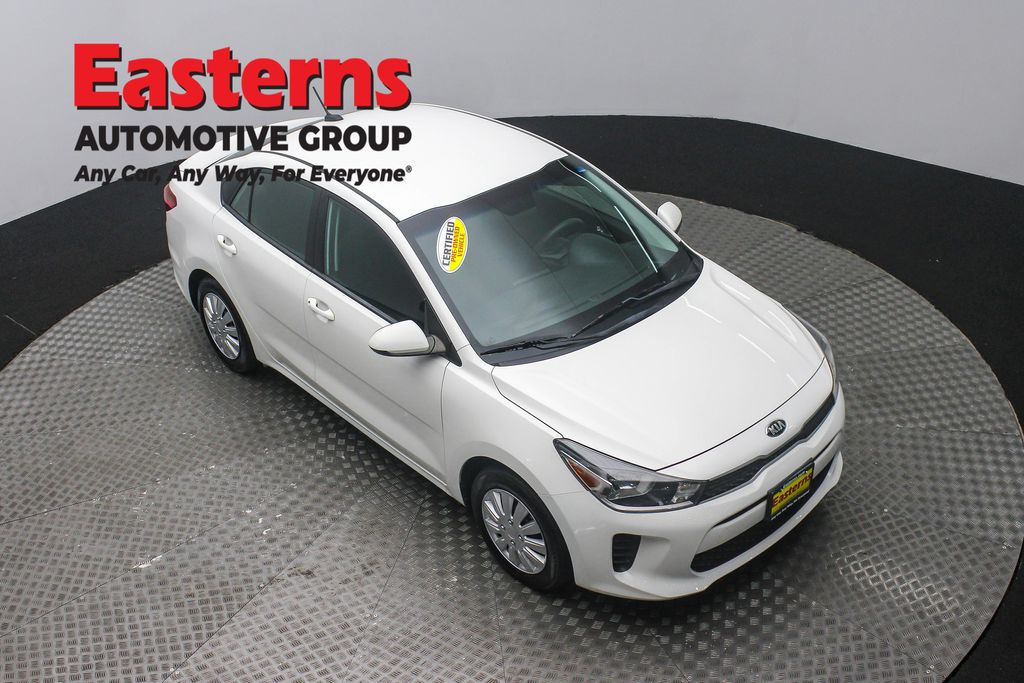 Used 2019 White Kia LX image 3