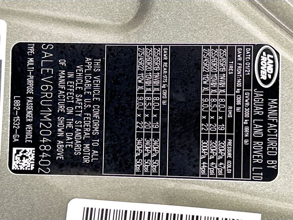 Thumbnail: 2021 Land Rover Defender - 32