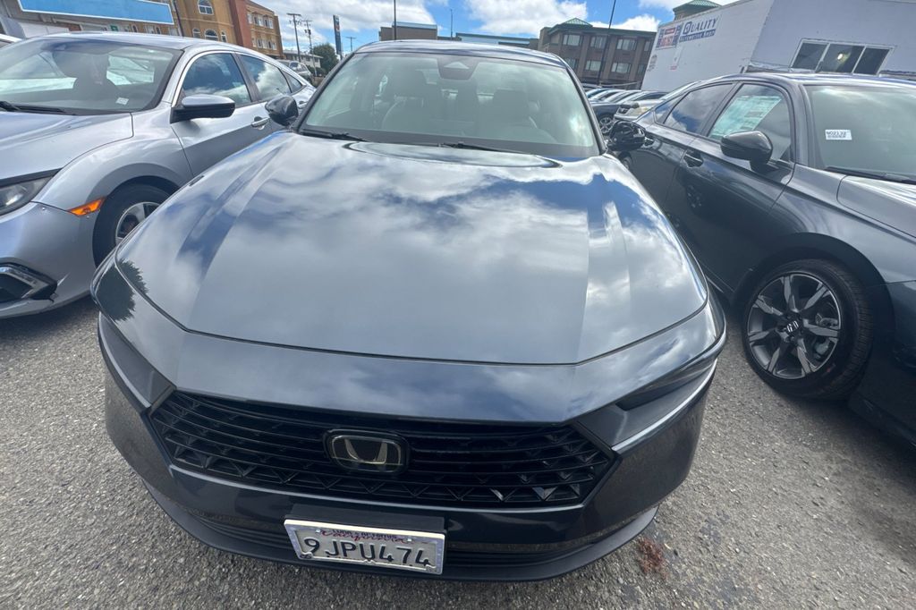 Used 2024 Meteorite Honda EX image 3