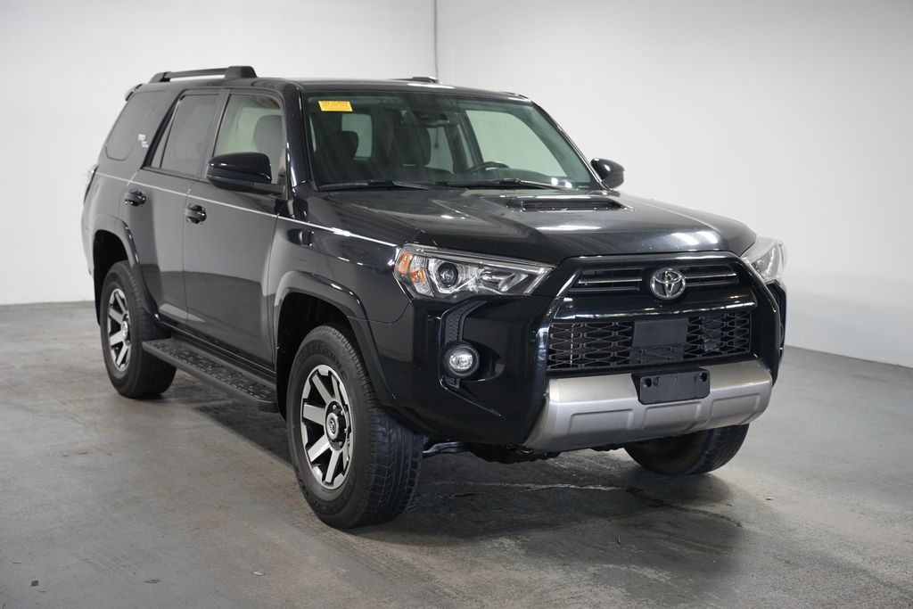 Thumbnail: 2022 Toyota 4Runner - 3