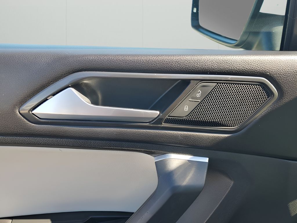 Used Car 2018 Volkswagen Tiguan  2.0t Se For Sale Under $12,000 In Austin, Texas