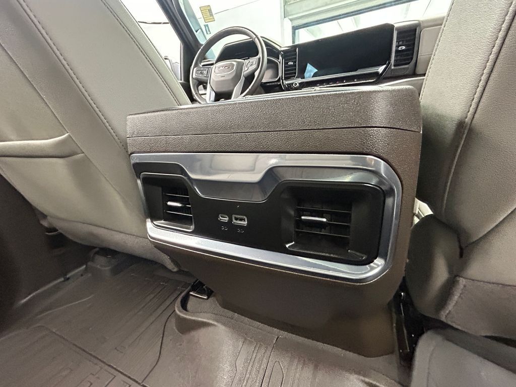 Used 2022 Onyx Black GMC SLT image 41