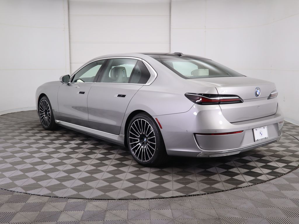 Thumbnail: 2026 BMW i7 - 7