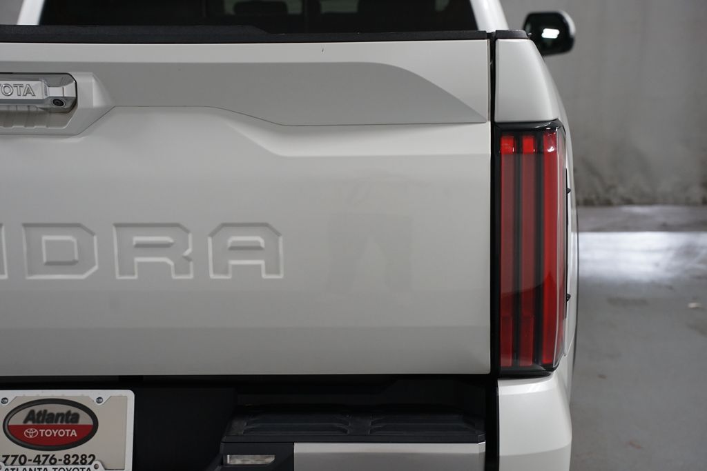 Thumbnail: 2022 Toyota Tundra - 10