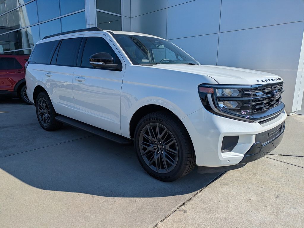 Star White Metallic Tri-Coat 2026 Ford Expedition SUV / Crossover Four-Wheel Drive Automatic
