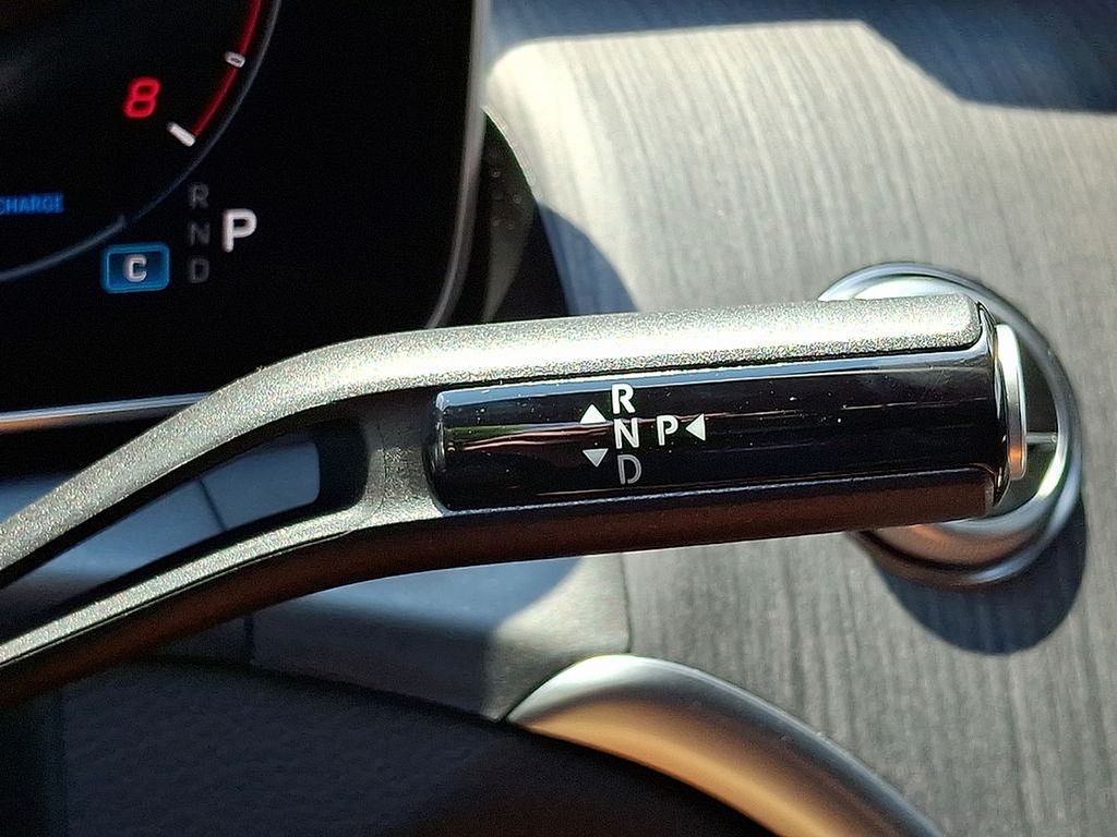 Thumbnail: 2025 Mercedes-Benz GLC - 10