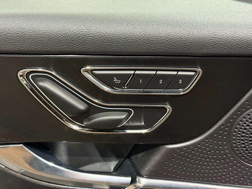 Certified Used 2023 Pristine White Metallic Tri-Coat Lincoln Reserve image 9