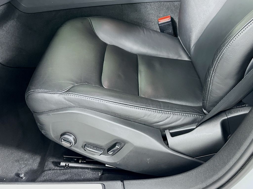 Thumbnail: 2020 Volvo S60 - 20